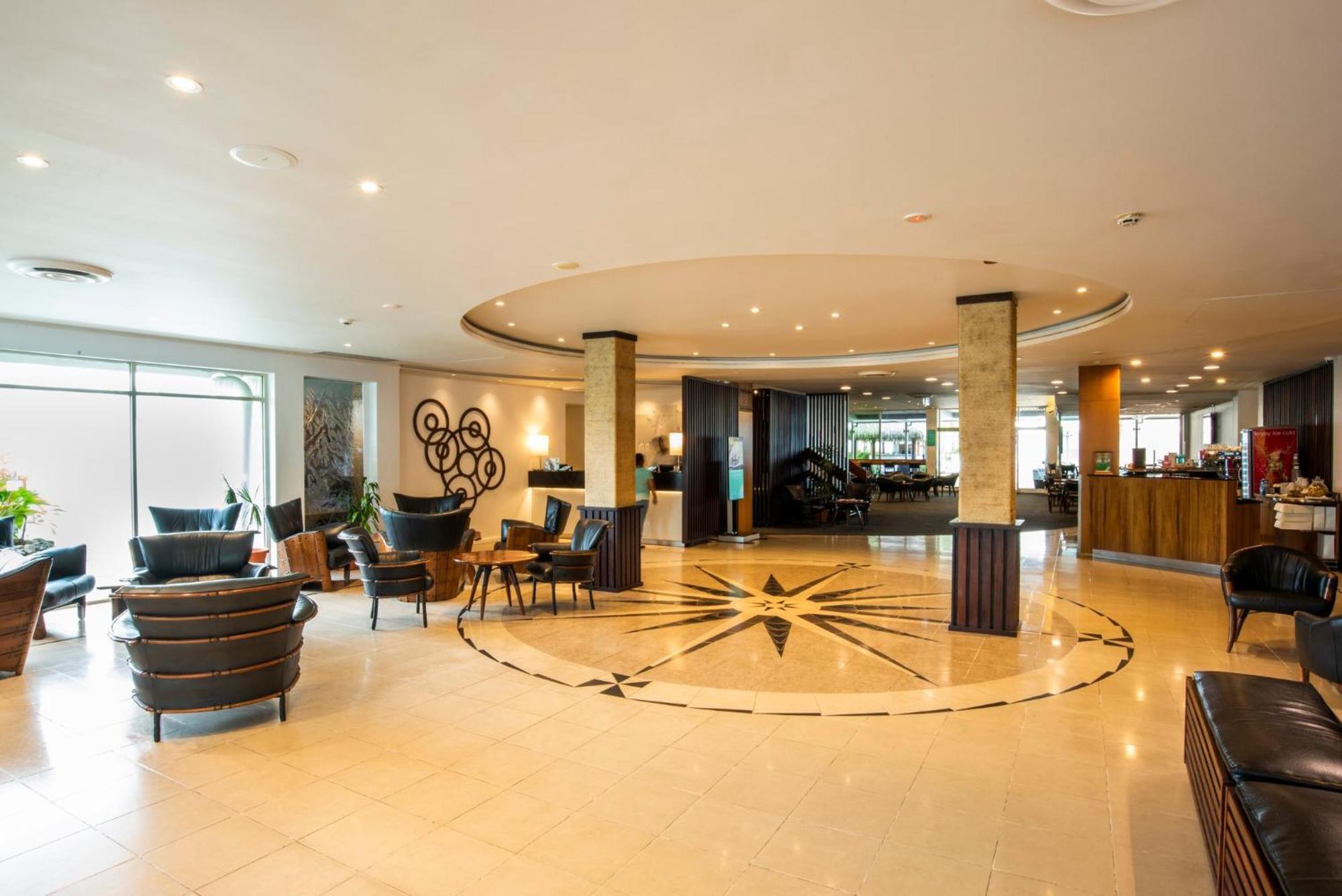 Hotel By Ihg